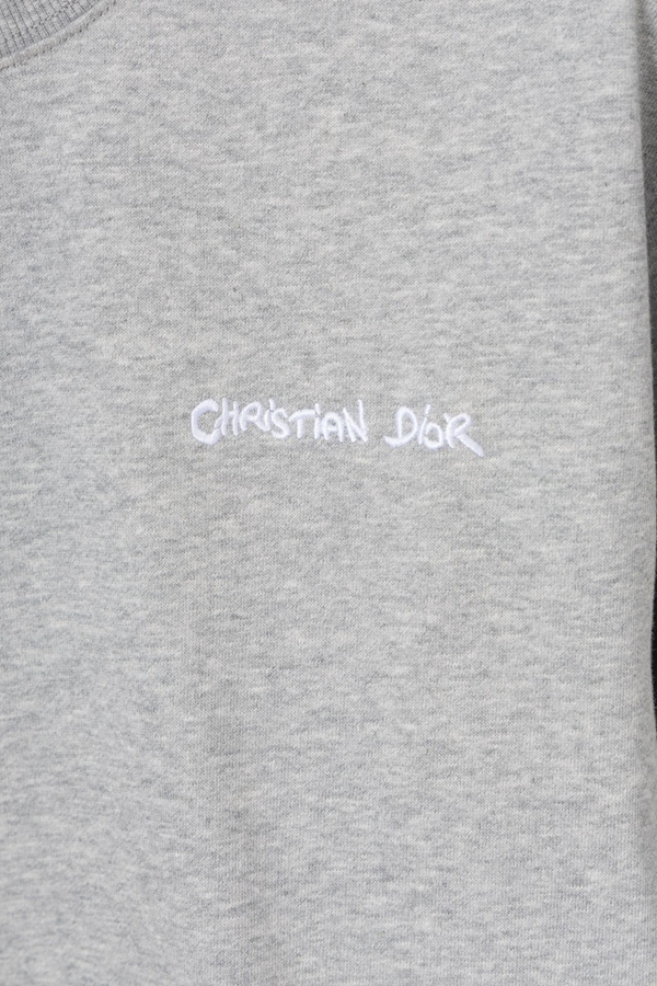 ブランドパーカー着用イメージ